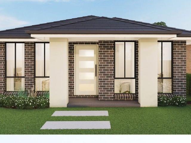 4BR + 2 LIVING SPACES PRIME LOCATION