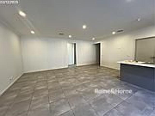 4br Family Home in Melton South!