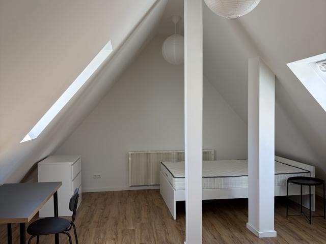 4er WG Ditzingen Stadtzentrum, ein Zimmer frei ab 1.11.26 und ein Zimmer frei ab 1.3.27