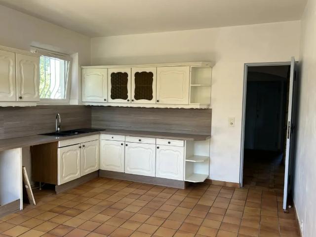 4P VIDE BAS VILLA / LA GAUDE