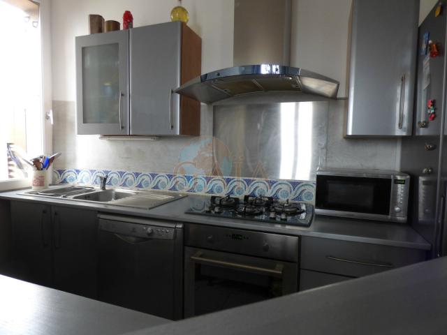 4P BOURGEOIS DERNIER ETAGE VUE MER CENTRE A LOUER EN MEUBLE