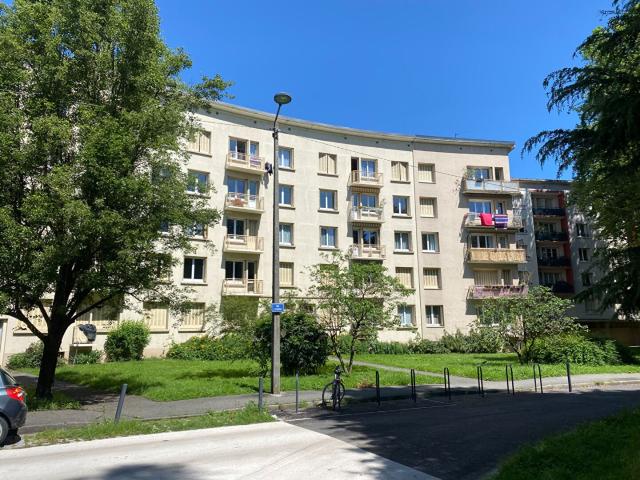 4P+C 4ème et dernier étage Grenoble vue très dégagée 62m² Grenoble