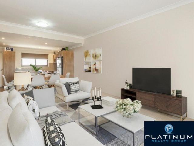 4th Floor 2 Bedroom, 2 Bathroom Apartment with Sweeping Southern Views!