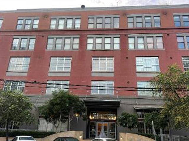 4th St Apt 408