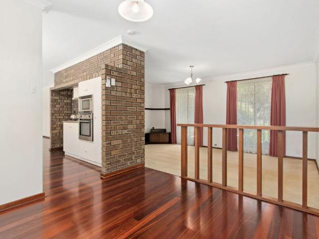 4x1 In The Heart of Rockingham