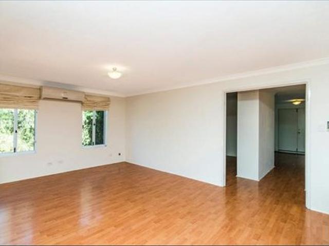 4x2x2 HOUSE IN CLARKSON OFFERING GREAT VALUE
