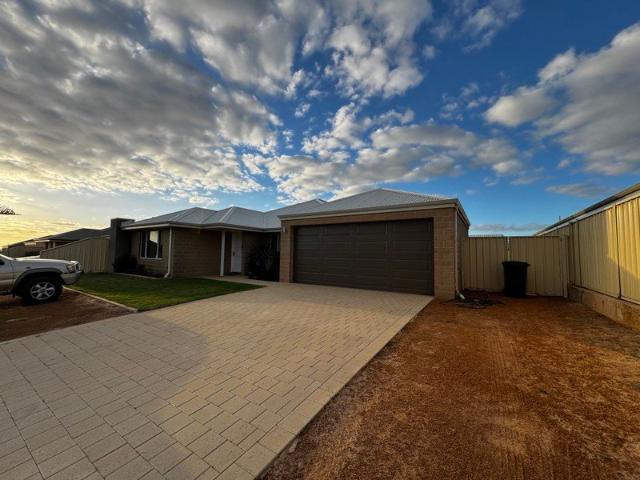 PRIVATE SALE Family Home close to the beach