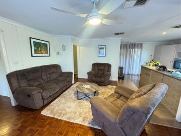 4x2 Family Home