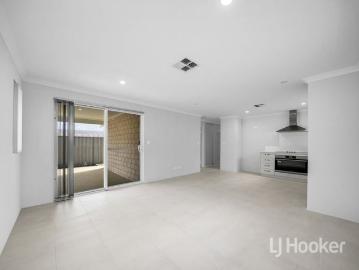 BRAND NEW HOME: 4x2 in Eglinton