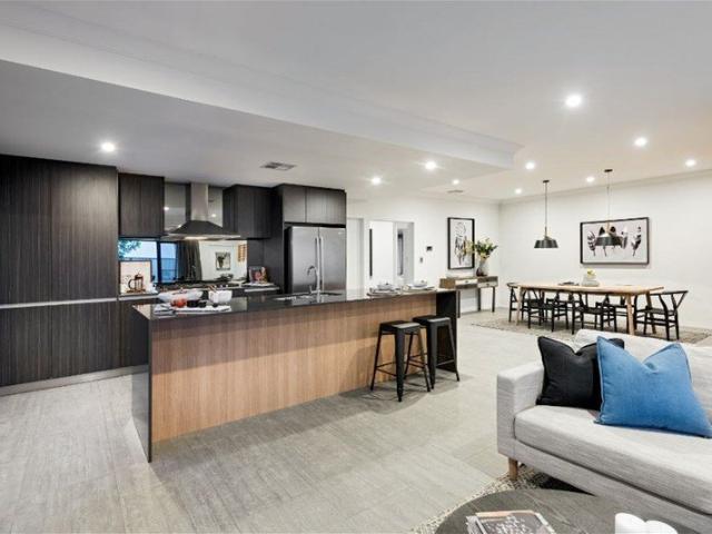 4x2 in Hilbert Ideal for Growing Families, get in the market now!