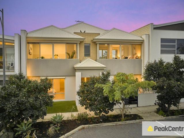 4x2 North Coogee Stunner!