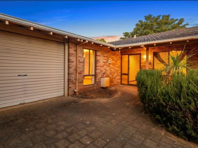 4X2 Newly Renovated Throughout Spacious Booragoon Living