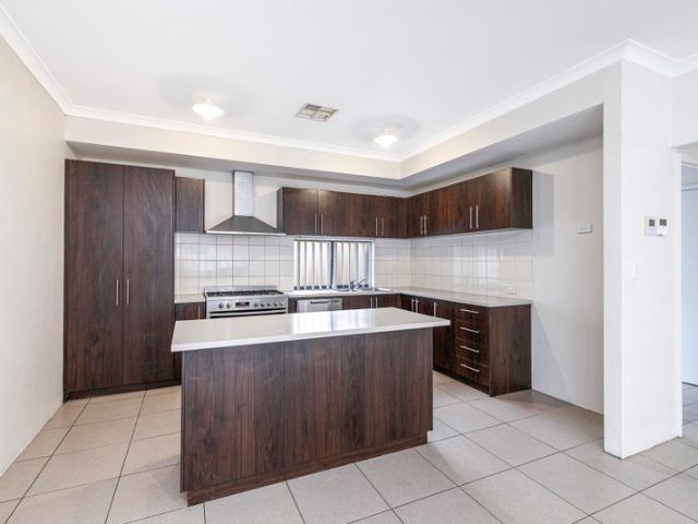4x3 family home with teenage retreat