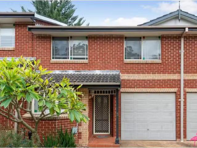 5/3 5 Clements Parade, Kirrawee Townhouse for rent Listed by.