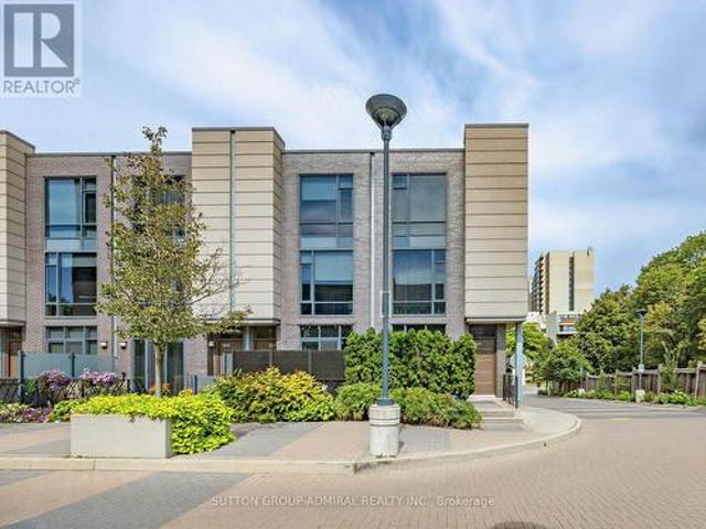 53 27 Valhalla Inn Road, Toronto, ON, M9B 0B3 townhouse for sale | Listing ID W13805 | Royal LePage