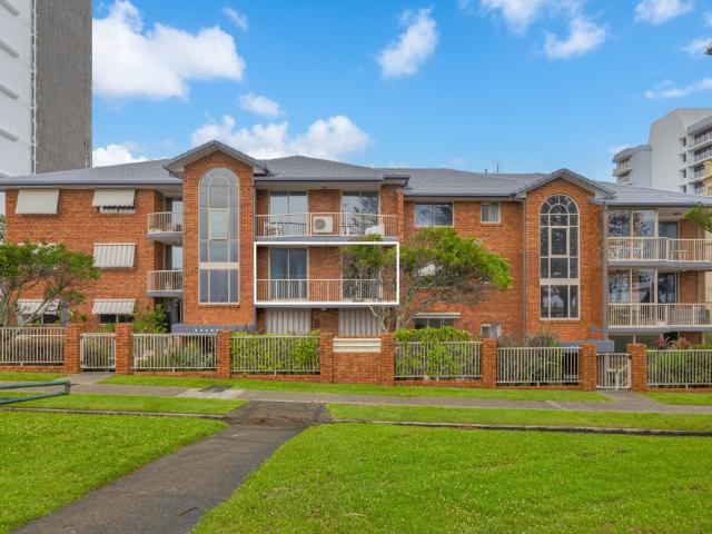 5/3 Tweed Terrace, Coolangatta QLD 4225 Apartment For Rent | Domain