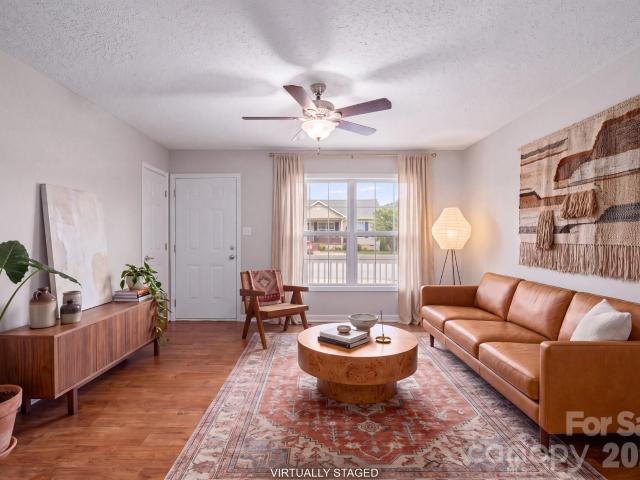 53 W Newberry Drive