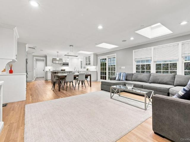 53 W Orchard Road
