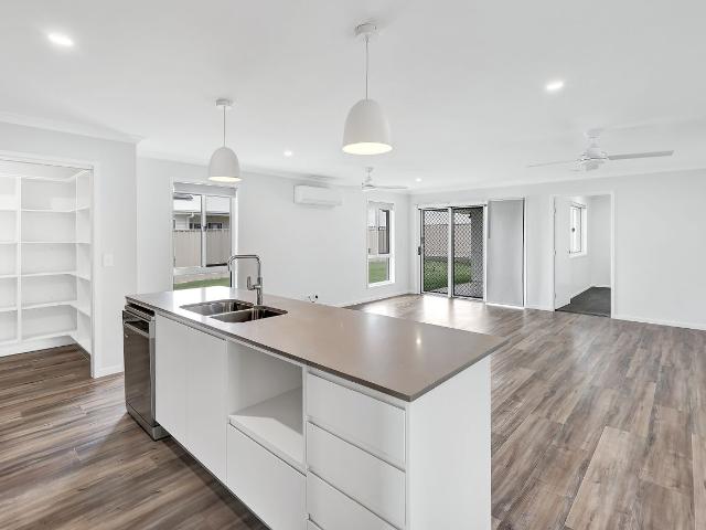 53 Wisteria Street, BARGARA, QLD 4670