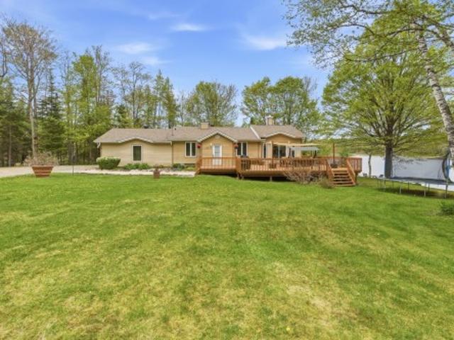 53 Ch. De La Montagne, Val Des Monts, QC, J8N 1B7 house for sale | Listing ID 21656 | Royal LePage