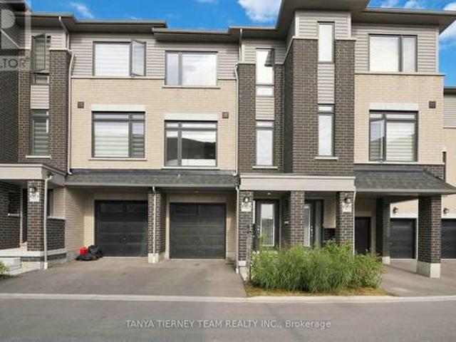 53 Emmas Way, Whitby, ON, L1R 0S7 house for sale | Listing ID E13737 | Royal LePage