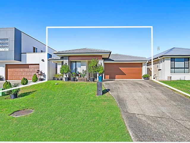 53 Flametree Circuit, ARUNDEL, QLD 4214