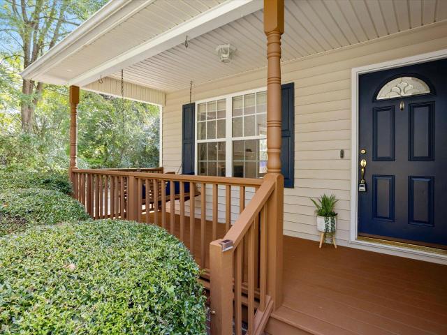 53 Grove Point