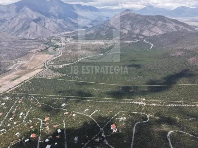 53 has de bosque a un costado de la Montaña, en Arteaga