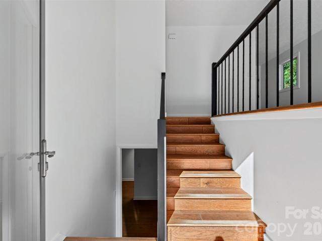 53 Hemlock Street