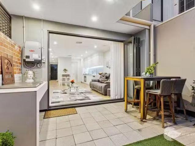 53 Hesperia Parade, Ellenbrook, WA 6069