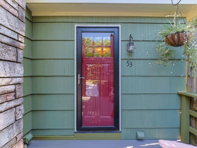 53 Highland Road