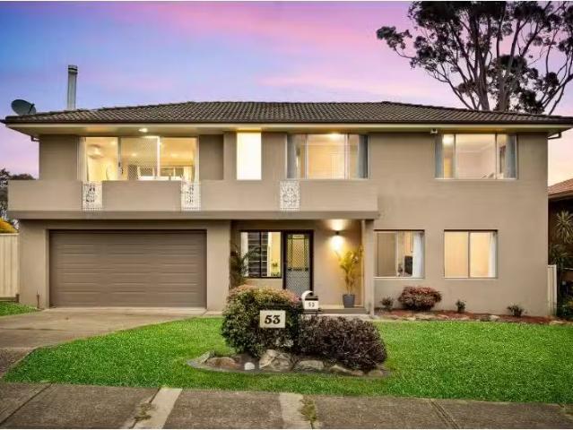 53 Joseph Banks Drive, Kings Langley House for rent Listed by.