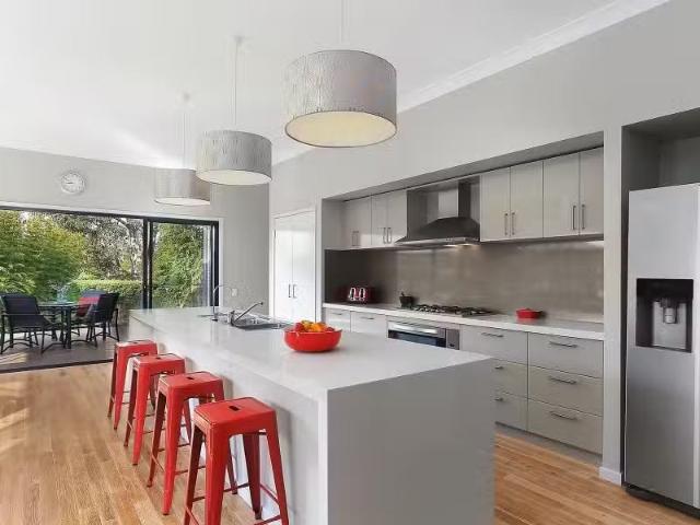 53 Kentwell Road, Allambie Heights House for rent Listed by L.