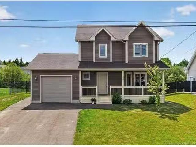 53 Laforest St, Shediac, NB, E4P 0P7 house for sale Listing.