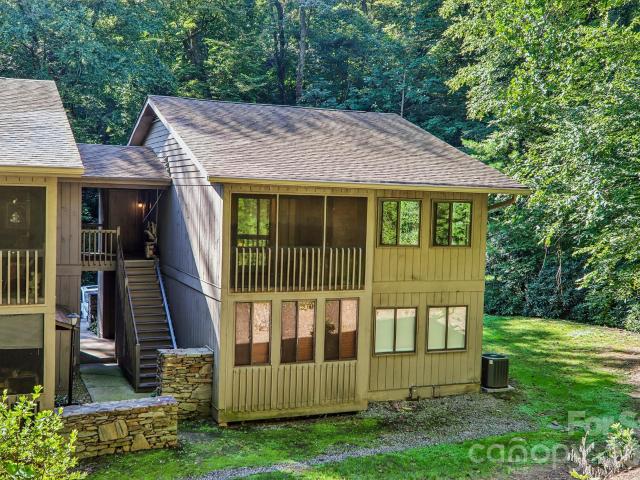 53 Lake Drive # 03
