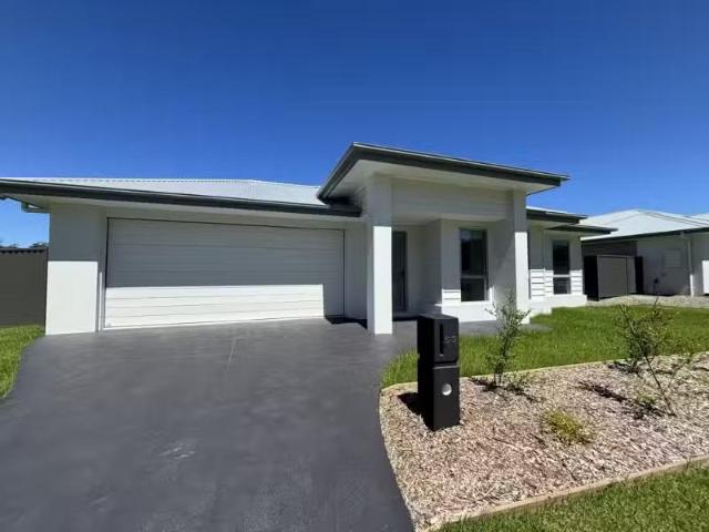 53 Mangrove View, MOONEE BEACH House for rent Listed by Lisa.