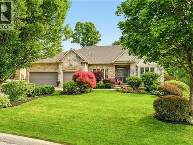 53 Rockcliffe Road, Waterdown, ON, L9H 7H5 Luxury House for sale | Listing ID 40846 | Royal LePage Carriage Trade Luxury Properties