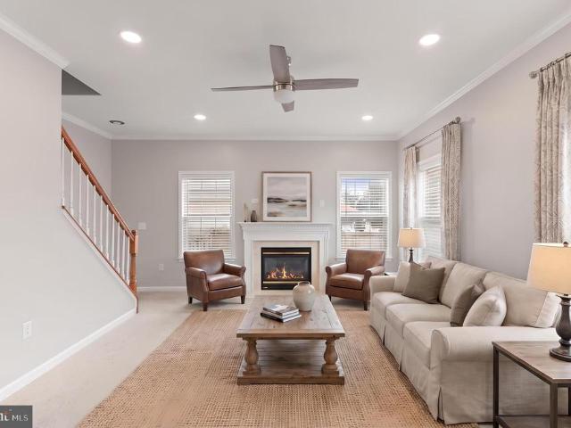 53 Scotland Circle