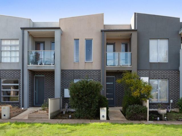 53 Samson Brook Dr, Wallan