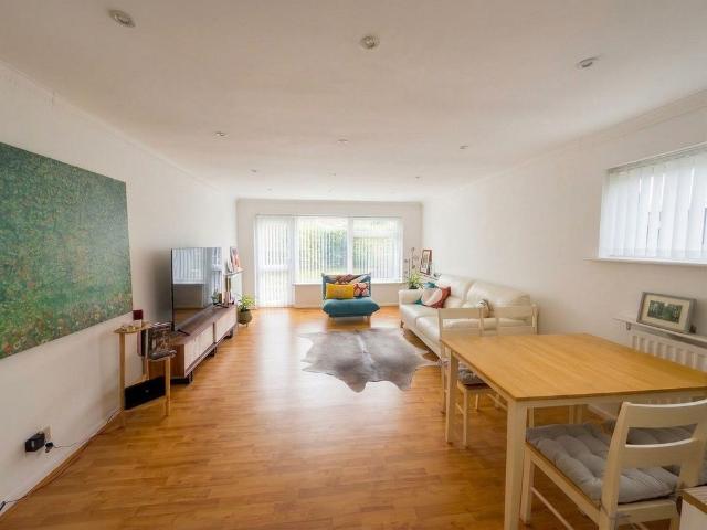 53 Station Road, Barnet EN5, 2 bed flat to rent, £1,895 pcm | PrimeLocation