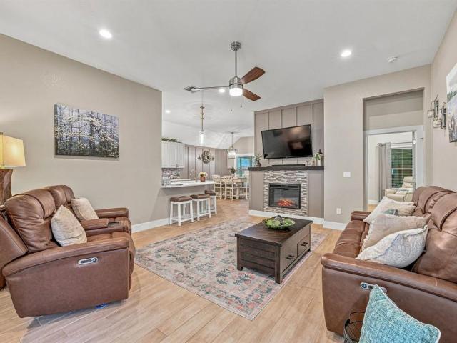 5004 Moss Rock Trail