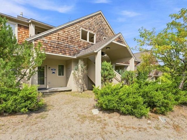 5004 Fall Line Dr Unit B, Carrabassett Valley, ME 04947