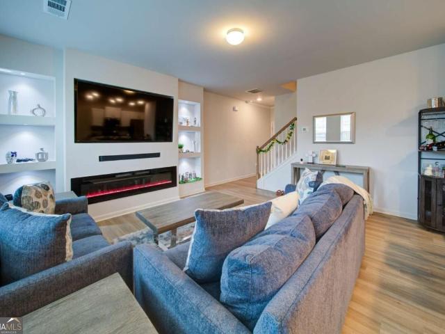 5004 Fawnwood Drive