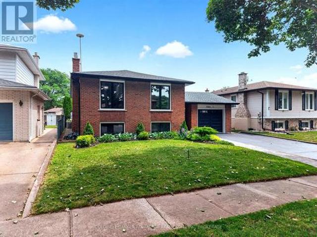 5004 Pettit Avenue, Niagara Falls Morrison, ON, L2E 7B1 house for sale | Listing ID X13631 | Royal LePage
