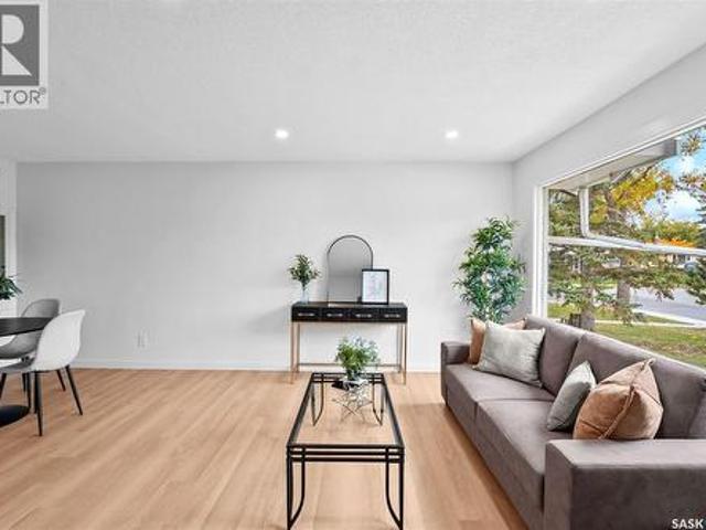 5004 1St Avenue, Regina, SK, S4T 0A5 house for sale | Listing ID SK050971 | Royal LePage