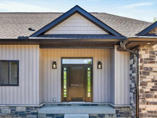 5005 Metamora Ridge