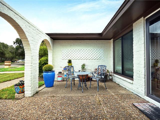 5005 Moultrie Drive