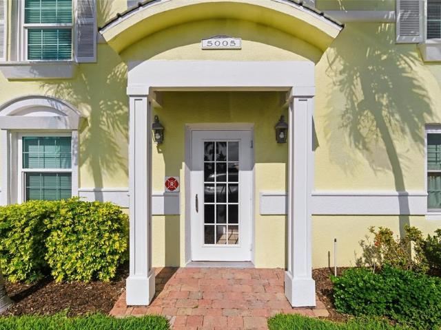 5005 Coquina Key Dr SE, Unit E, St. Petersburg, FL 33705 | MLS #TB8487