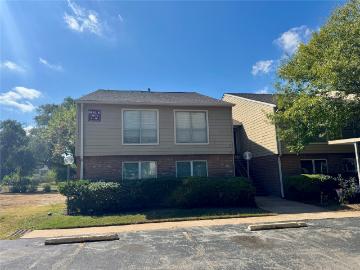 5005 Georgi Ln, Unit 14, Houston, TX 77092 | MLS #45005