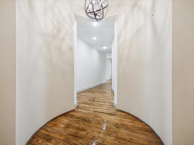 5005 Hidalgo Street 208